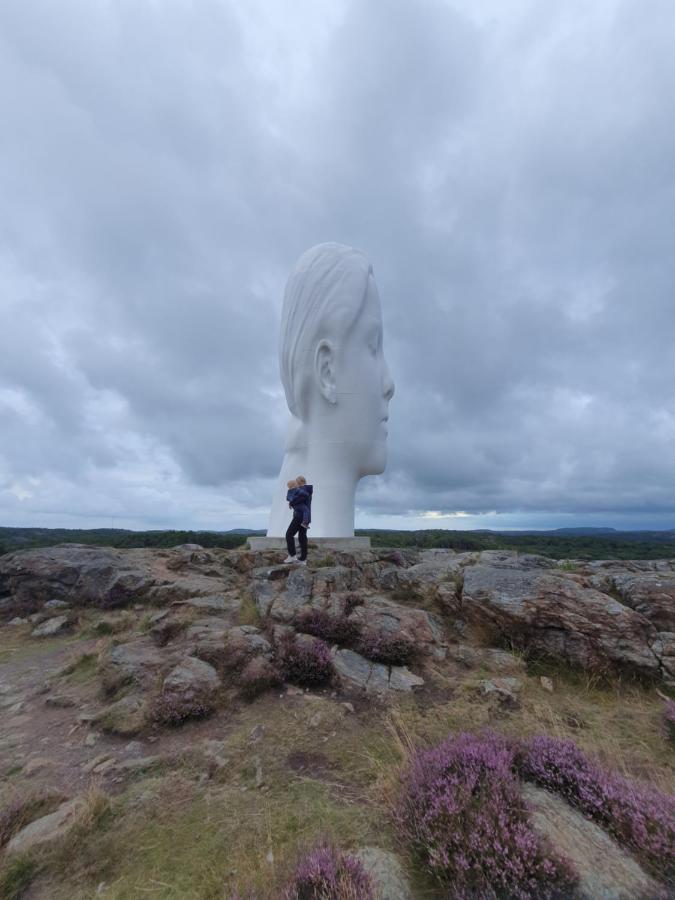 50 M Till Bad I Centrala Skaerhamn Buitenkant foto