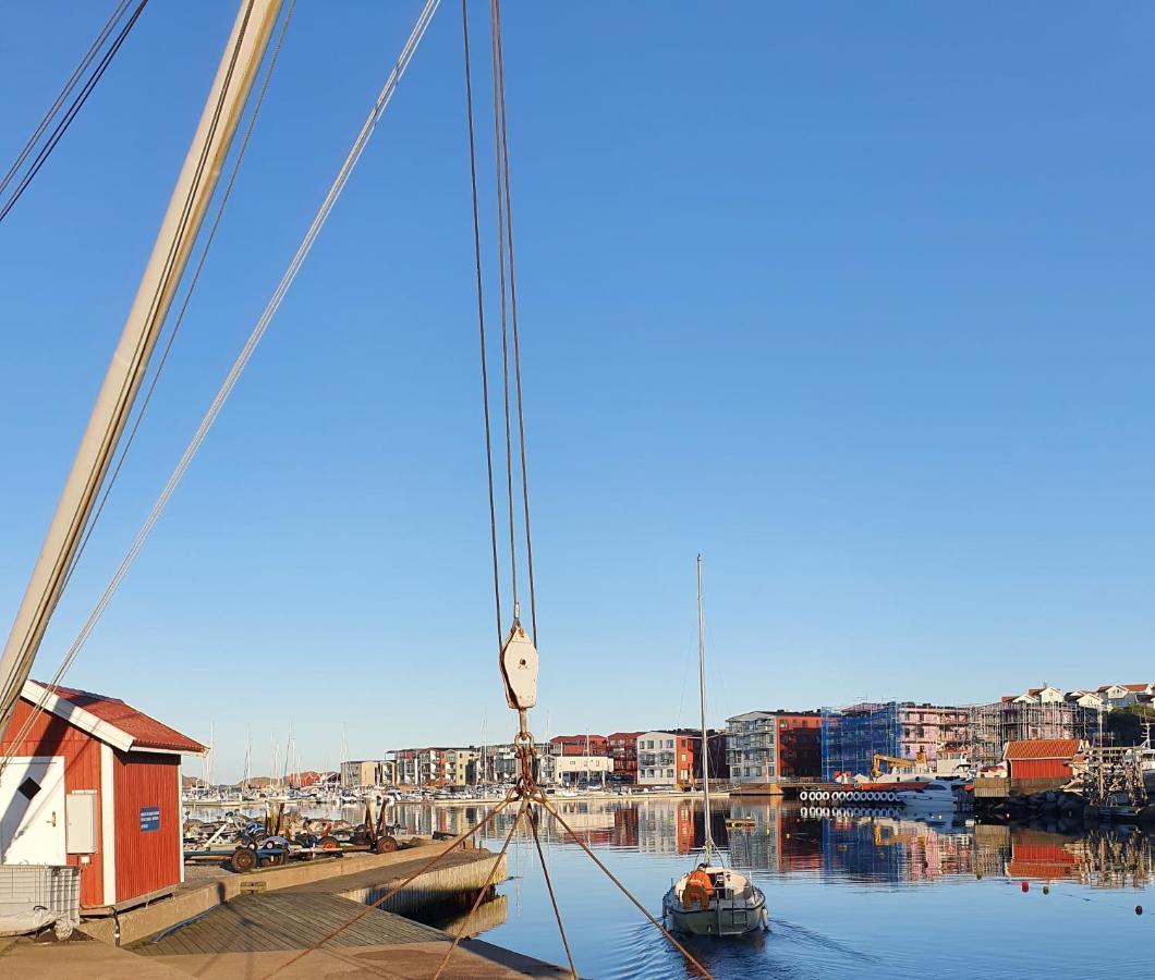 50 M Till Bad I Centrala Skaerhamn Buitenkant foto